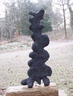 sculpture that could have been found in the forest irmahorstman